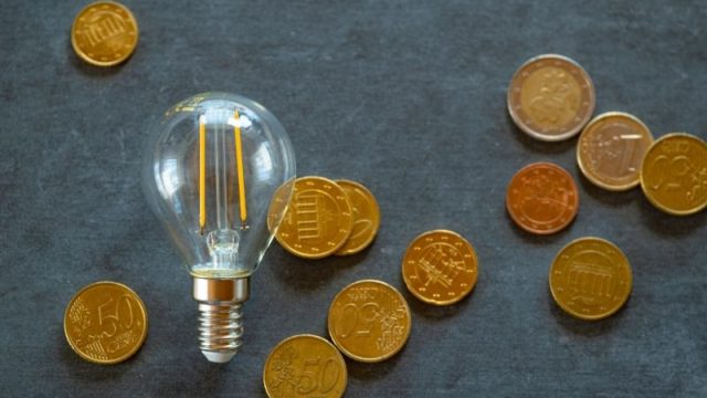 Giá Điện Cho Thuê Văn Phòng: Cách Tính & Các Lưu Ý Năm 2025