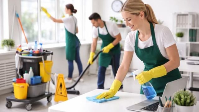 Hợp Đồng Thuê Dịch Vụ Vệ Sinh Văn Phòng: Lưu Ý Quan Trọng 6 Hợp Đồng Thuê Dịch Vụ Vệ Sinh Văn Phòng: Lưu Ý Quan Trọng
